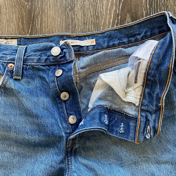 Levi’s Wedgie Straight Jean - Picture 16 of 16